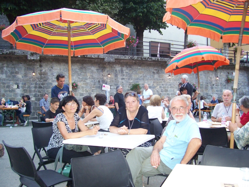  Image name: Estate045.jpg 
 width: 801 pixel 
 height: 602 pixel 
 Size: 449970 bytes 
 Click to enlarge 